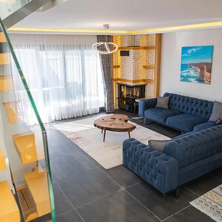 Lueks Huzurlu Yeni * Çeşme