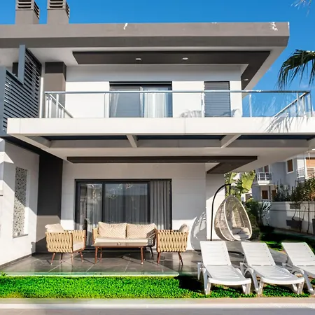 Lueks Huzurlu Yeni Villa