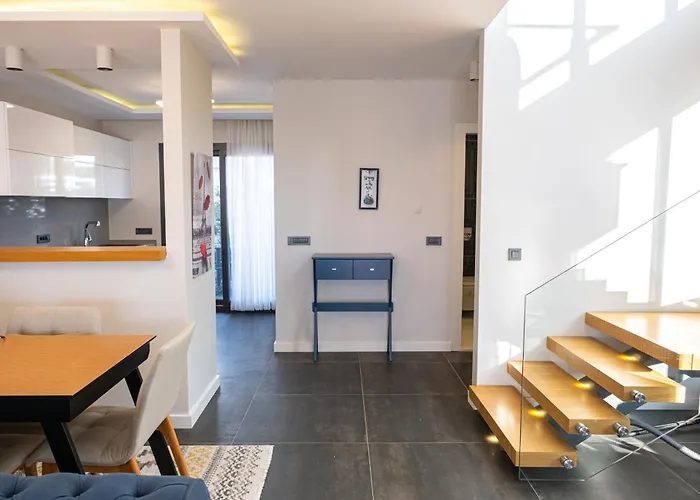 Villa Lueks Huzurlu Yeni Çeşme