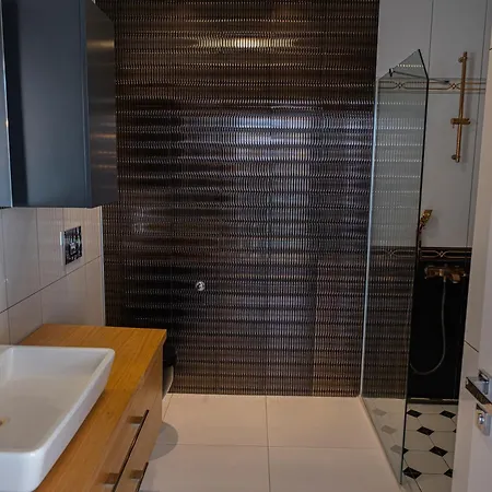 Lueks Huzurlu Yeni *