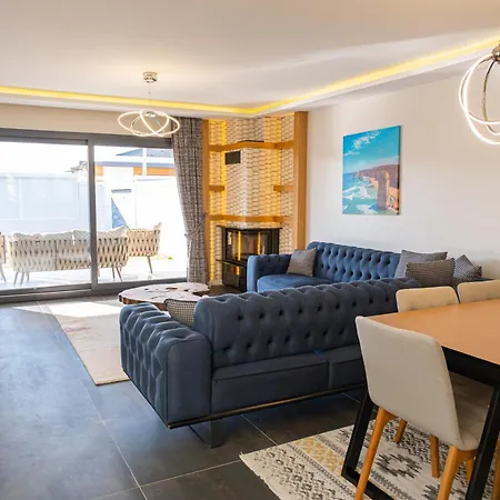 Lueks Huzurlu Yeni * Кешме