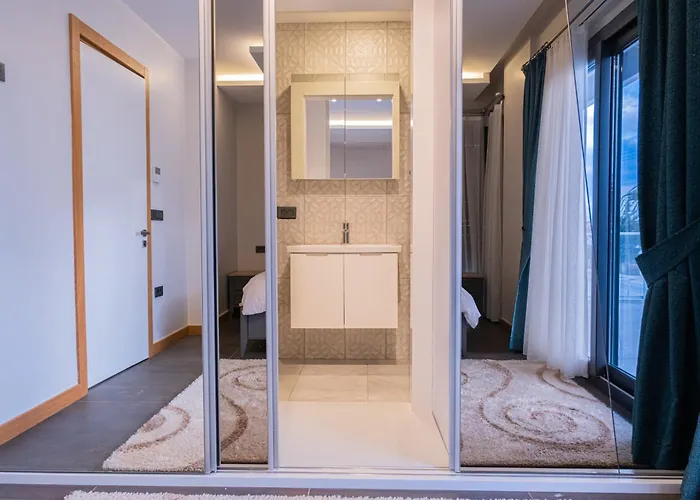 Villa Lüks Huzurlu Yeni